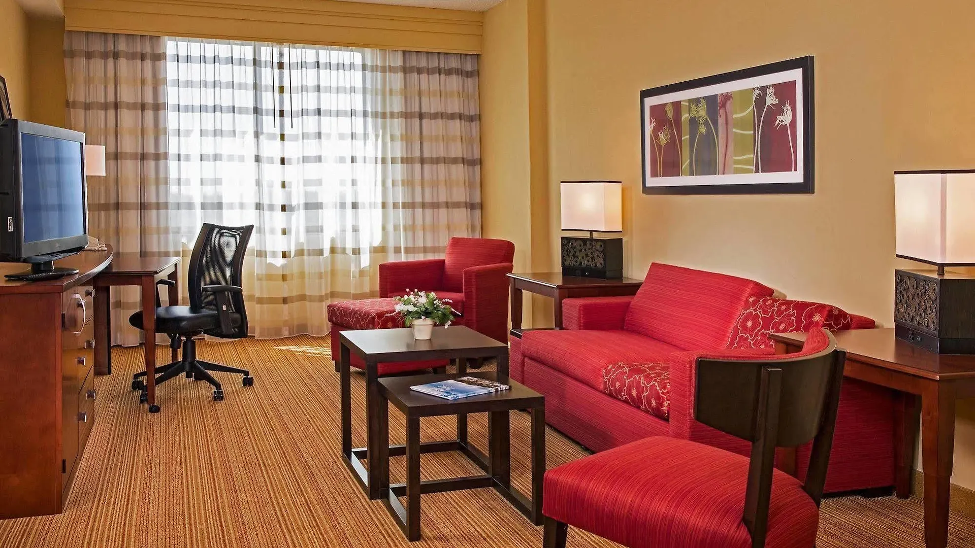 Courtyard Long Island Macarthur Airport Ronkonkoma Hotel